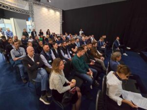 panele dyskusyjne-13