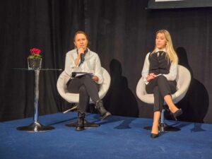 panele dyskusyjne-32